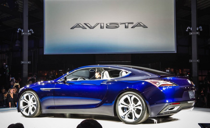 Buick-Avista-concept-show-floor-107-876x