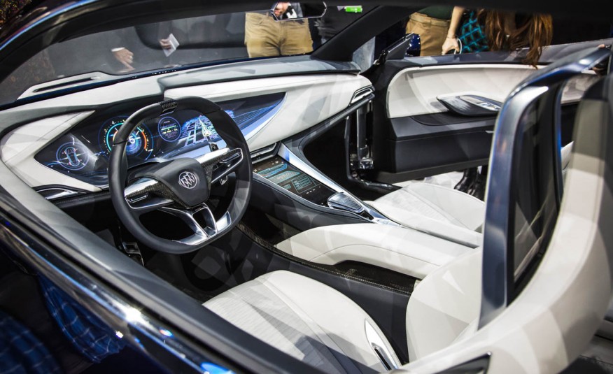 Buick-Avista-concept-show-floor-117-876x