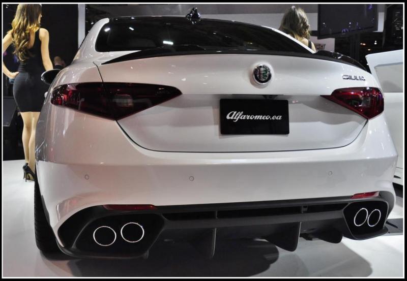 Giulia tetto carbonio 3.jpg