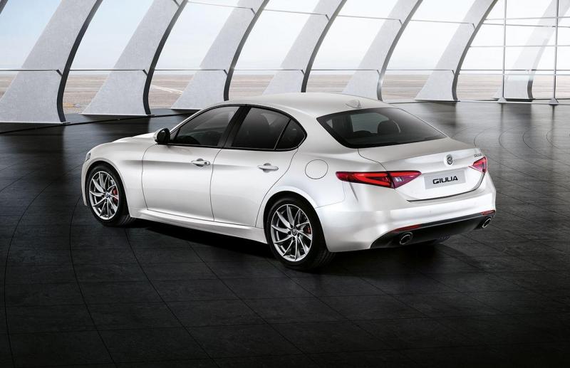160301_Alfa-Romeo_Ginevra-Giulia_05.jpg