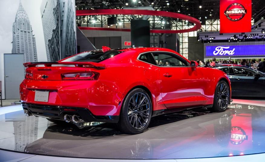 2017-Chevrolet-Camaro-ZL1-1033-876x535.jpg