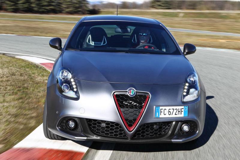 alfa-romeo-giulietta-veloce_16.thumb.jpg