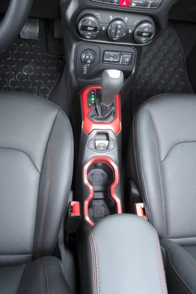 33_Renegade_Trailhawk (FILEminimizer).jpg