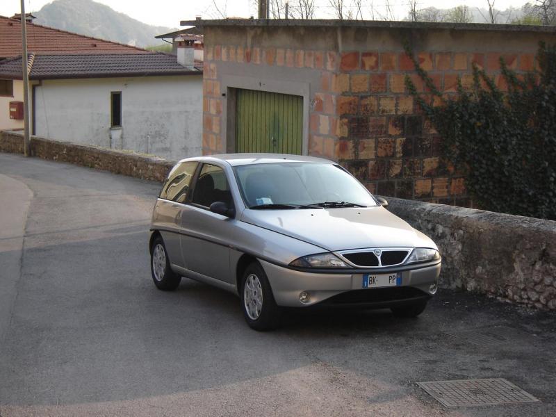 Lancia Y 1.2 8v LS Sonego.jpg