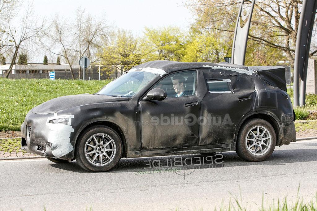 alfa-romeo-stelvio-spy-photos-05.jpg
