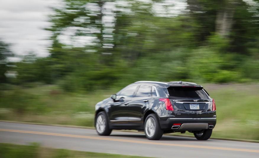 2017-Cadillac-XT5-109-876x535.jpg
