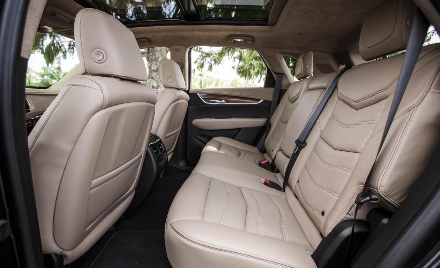 2017-Cadillac-XT5-135-876x535.jpg