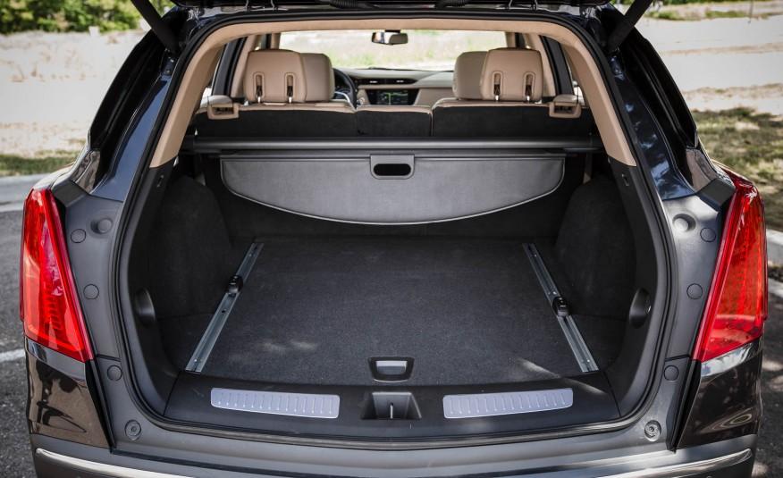 2017-Cadillac-XT5-149-876x535.jpg