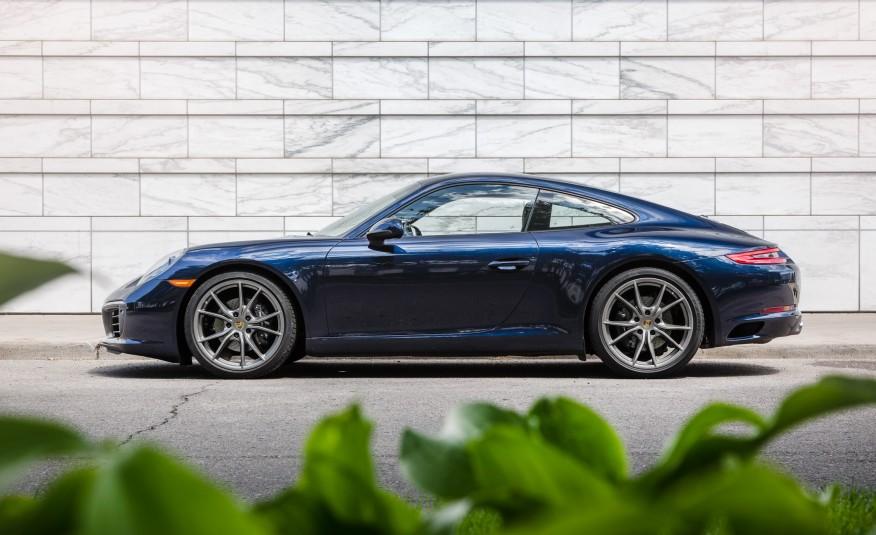2017-Porsche-911-125-876x535.jpg