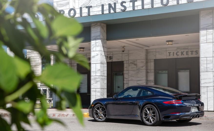 2017-Porsche-911-128-876x535.jpg