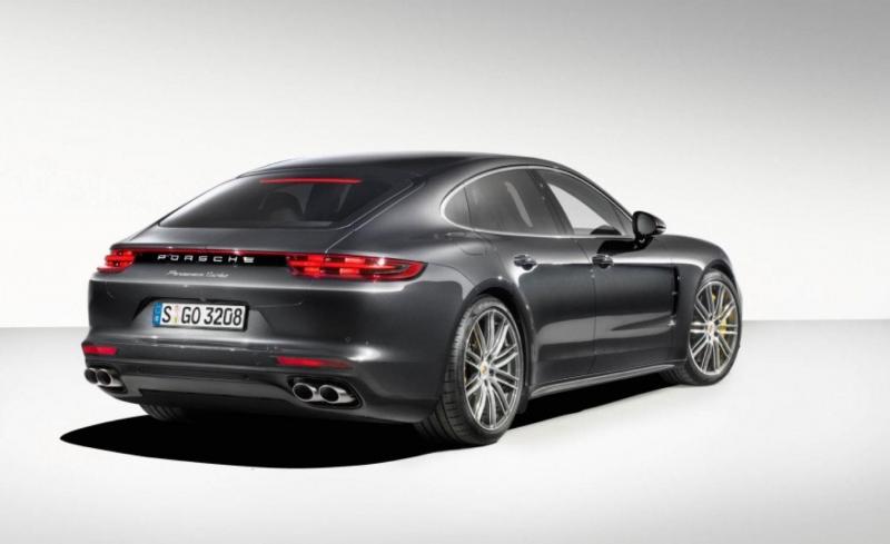 2017-Porsche-Panamera-Turbo-109-876x535.jpg