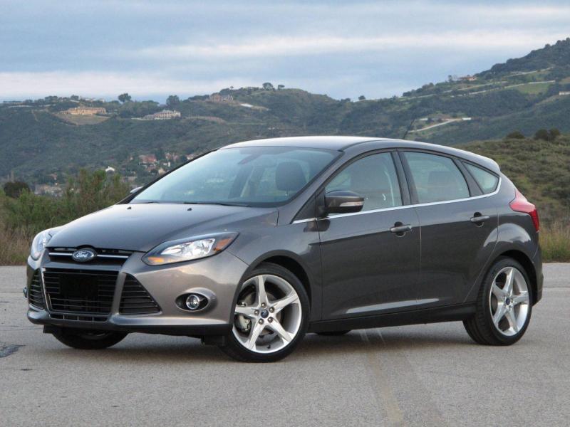 ford focus pre-restyling.jpg