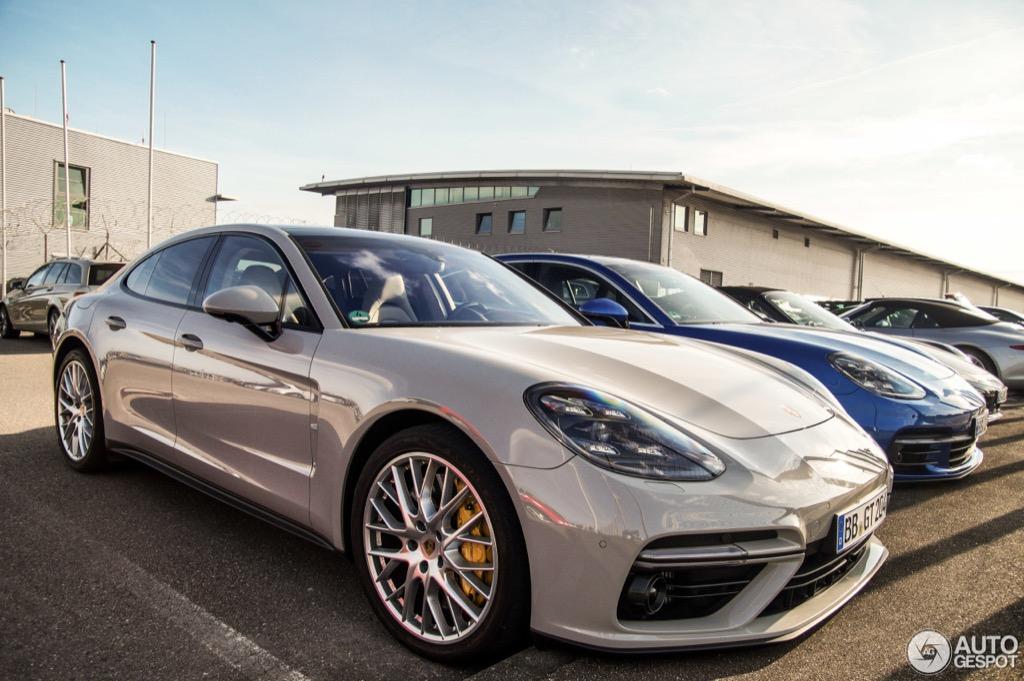 porsche-panamera-turbo-2017-c931206072016195513_4.jpg