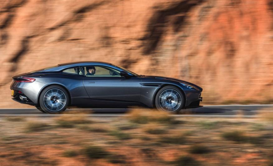 2017-Aston-Martin-DB11-107-876x535.jpg