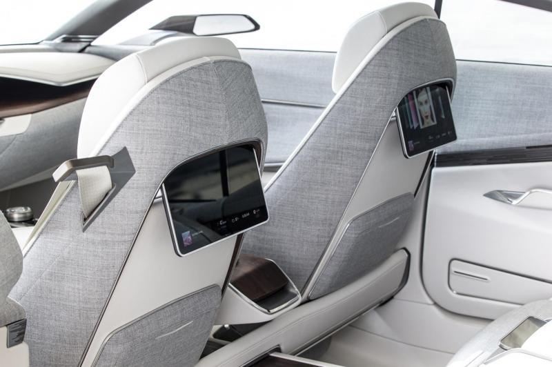Cadillac-Escala-concept-rear-screens.jpg