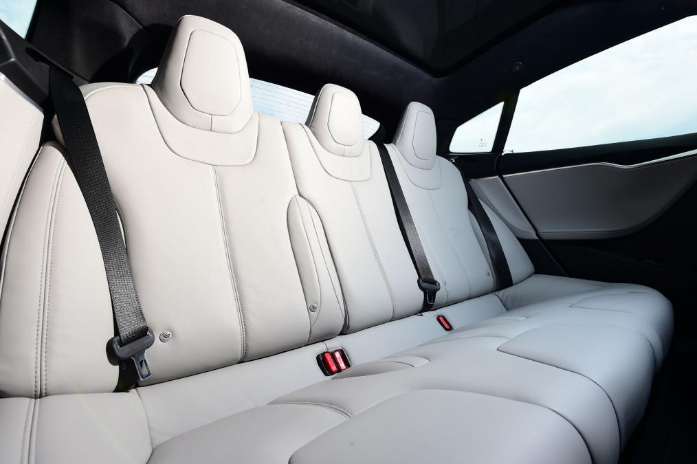 tesla-2.jpg