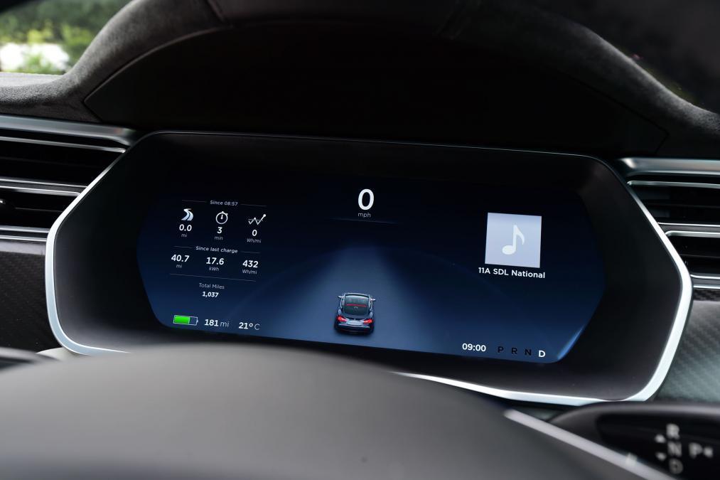 tesla-28.jpg