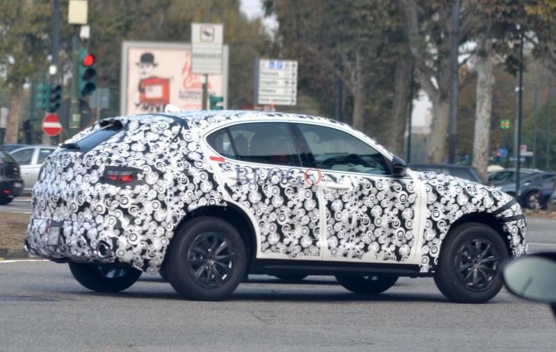 alfa-romeo-stelvio-09.jpg