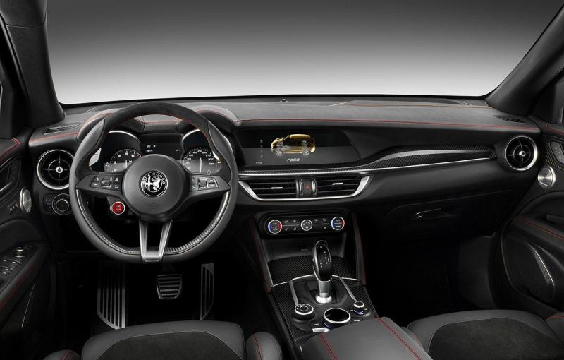 161116_Alfa_Romeo_Stelvio_Quadrifoglio_03.jpg