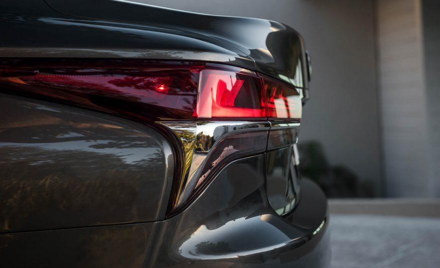 2018-Lexus-LS-154-876x535.jpg