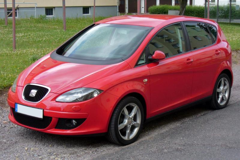 Seat_Altea_Stylance_2.0_FSI_Emotionrot.JPG