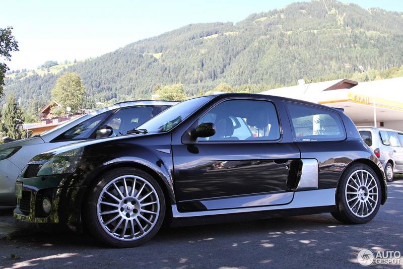 renault-clio-v6-phase-ii-c264806112016190112_3.jpg