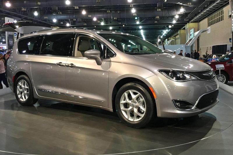 1280px-2017_Pacifica.jpg