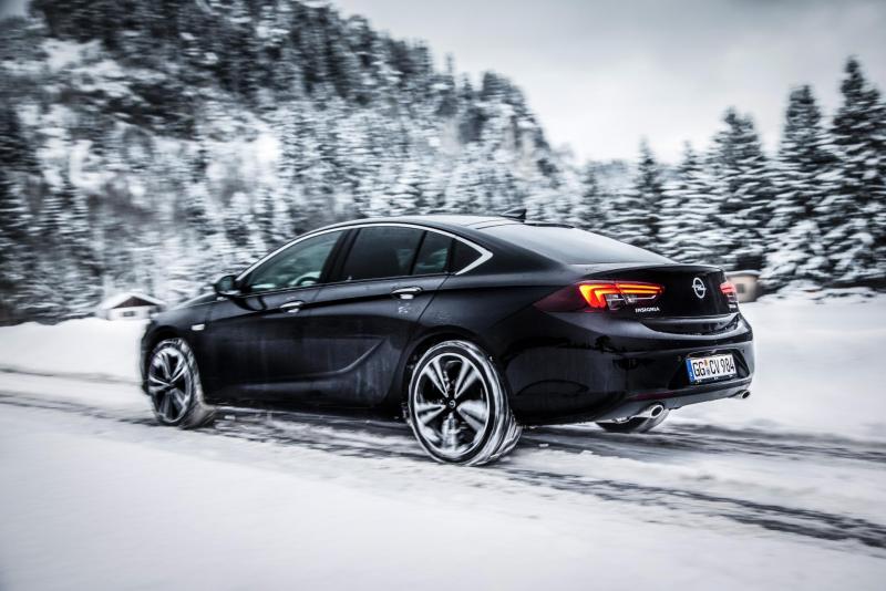 Opel-Insignia-Grand-Sport-4x4-304914.jpg