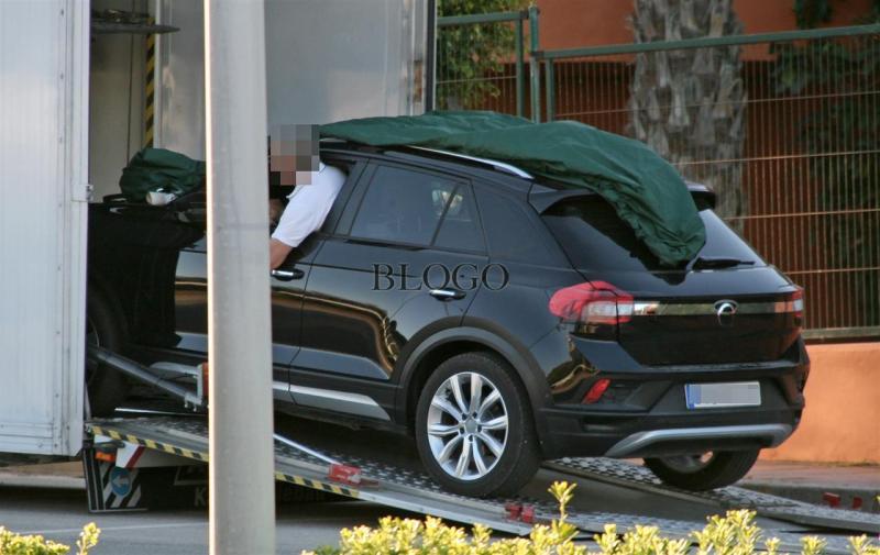 volkswagen-t-roc-foto-spia-6.jpg