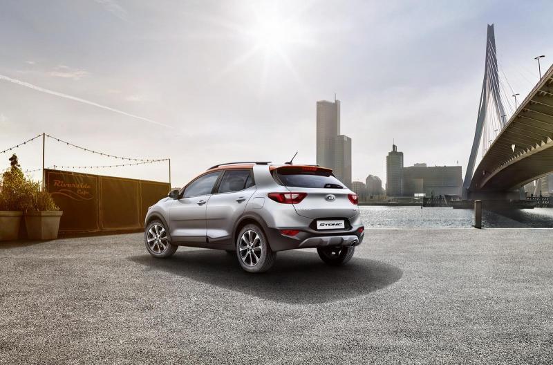 KiaStonic-03.jpg