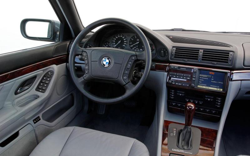bmw-750il-v12-e38-interior.thumb.jpg.30ceb5cc32ae16cb5120dbe2e87f38cf.jpg