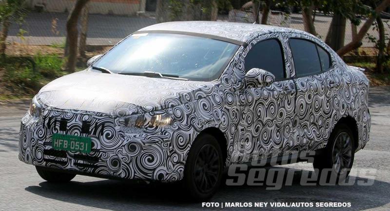flagra-fiat-x6s-argo-seda-5.thumb.jpg.a1602ca7b0e61e1758501d2f1f2c854b.jpg