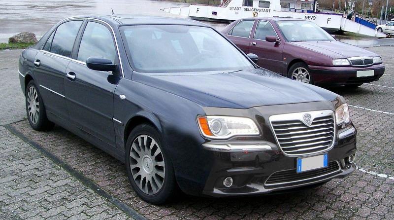 1200px-Lancia_Thema-Thesis.thumb.jpg.2e6fbda5bf48be8ff7cb3fcd62403887.jpg