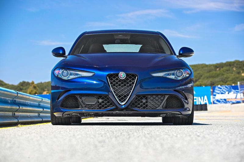 2017-Alfa-Romeo-Giulia-QF-front-01-1.jpg