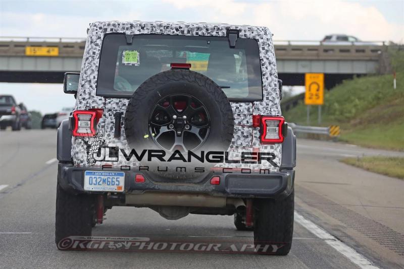 2018-JL-Wrangler-Uncovered-JLWRANGLERFORUMS-14.thumb.jpg.33bed3932153bef84f8200bb9dfb6fd7.jpg