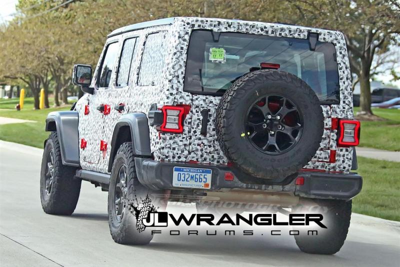 2018-JL-Wrangler-Uncovered-JLWRANGLERFORUMS-20.thumb.jpg.900b1cf1e458dee8b95ce91d9cfd9bab.jpg