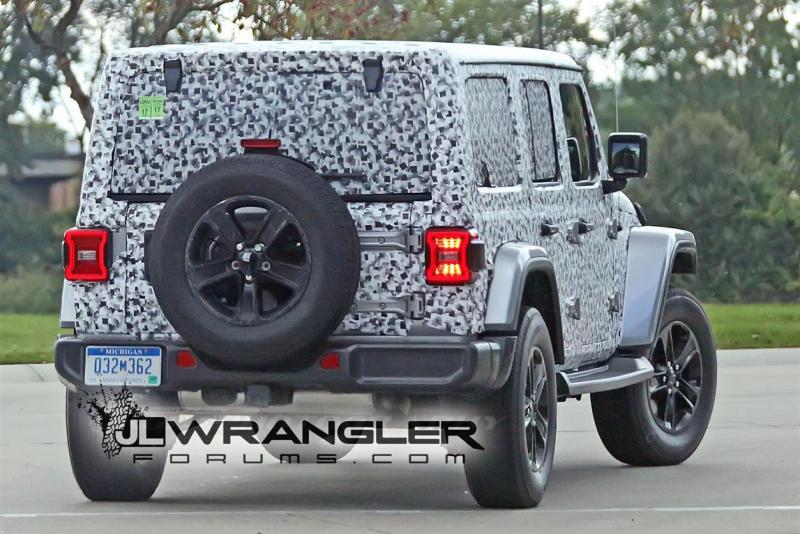 2018-JL-Wrangler-Uncovered-JLWRANGLERFORUMS-27.thumb.jpg.947edc39a68d70c856d70cde32910a24.jpg