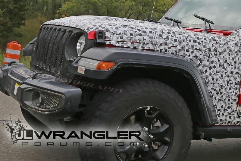 2018-JL-Wrangler-Uncovered-JLWRANGLERFORUMS-5.thumb.jpg.59fa678f1f8a390d6ef64813384852f7.jpg