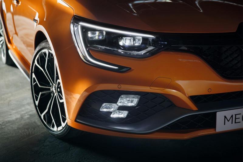 2018-renault-megane-rs-official-3.JPG