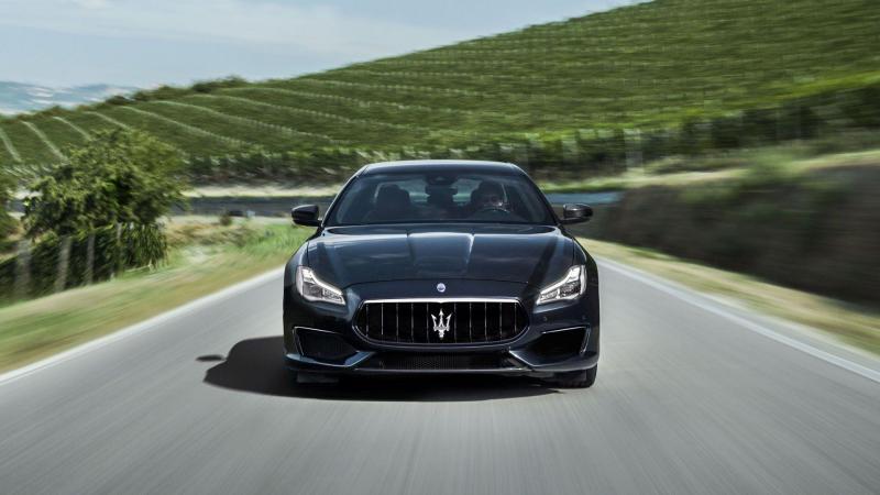 Maserati-Quattroporte-GranSport-18-gallery-front.jpg
