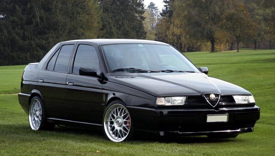 Alfa_Romeo_155_Q4_black.jpg.84ffed37ac84d02c86d955ad20c9dc47.jpg