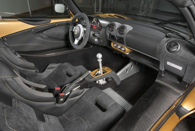 Lotus-Elise-Cup-260-Interni.jpg