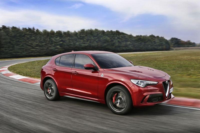 171102_Alfa-Romeo_Stelvio_01.thumb.jpg.9b6c5958867d173c10d3bb4c24eace87.jpg