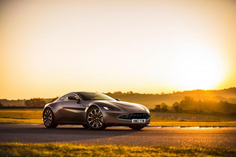 5a155bd12a57a_AstonMartin_Vantage_elaborsavio.thumb.jpg.b945d38211502c7270fc974efe7000cb.jpg