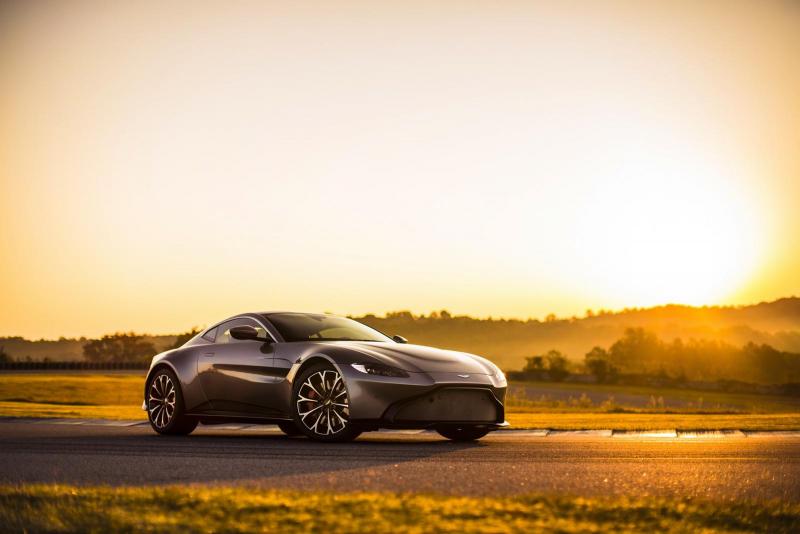 AstonMartin_Vantage_31.jpg