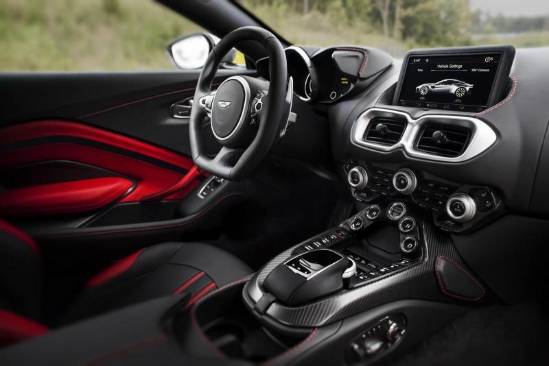 AstonMartin_Vantage_43.jpg