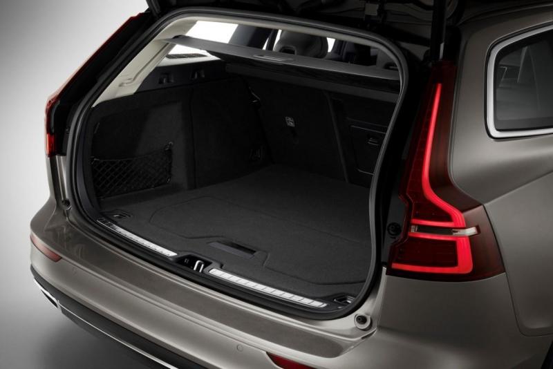 223558_New Volvo V60 exterior.jpg