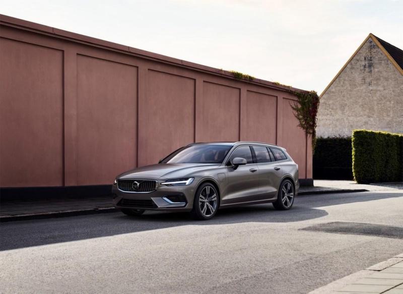 223569_New Volvo V60 exterior.jpg