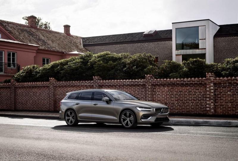 223571_New Volvo V60 exterior.jpg