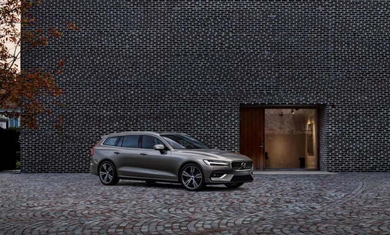 223583_New Volvo V60 exterior.jpg